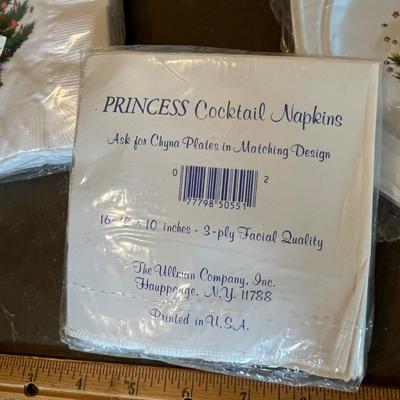 Vintage Christmas Party supplies