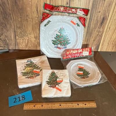 Vintage Christmas Party supplies
