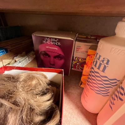 Lot of beauty supplies Vintage!
