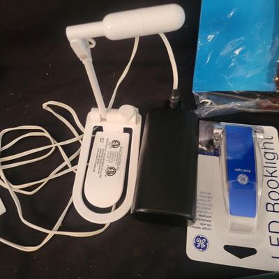 Collection of Book Lights and Magnifiers (DR-DW)