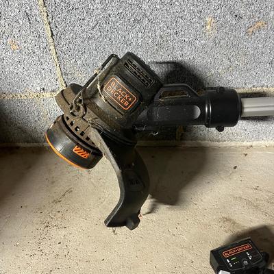 Black & Decker Cordless String Trimmer & Electric Blower/Vacuum (BS1-MG)