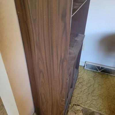 Bookshelf with a Cabinet (DR-DW)