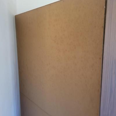 Bookshelf with a Cabinet (DR-DW)