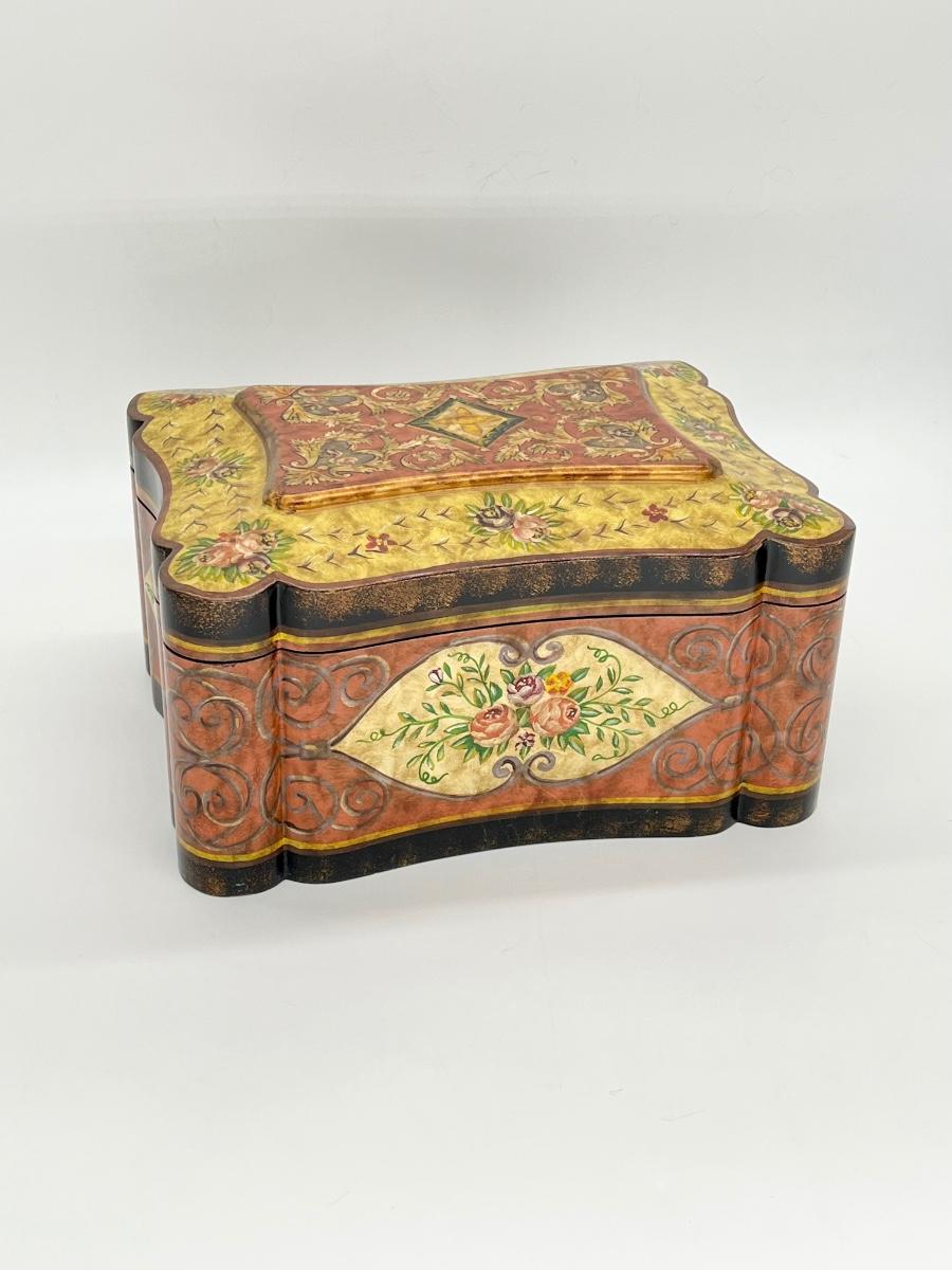 CASTILIAN ~ Import Ornate Large Hinged Trinket Box | EstateSales.org