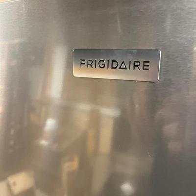 Frigidaire Refrigerator (BS1-MG)