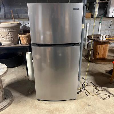 Frigidaire Refrigerator (BS1-MG)