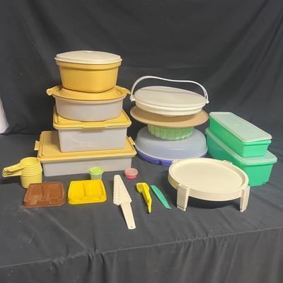 Vintage Tupperware (BS1-MG)
