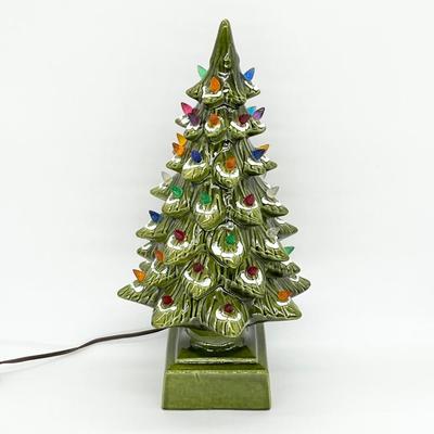 THE RAYMOND LAMP CO. ~ 17â€ Snow Tipped Ceramic Lighted Christmas Tree