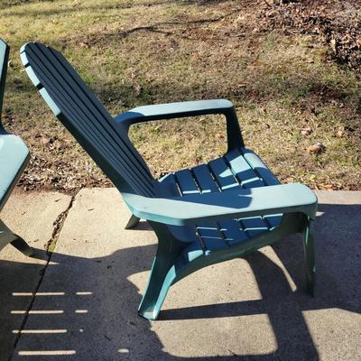Pair of Green Adirondack-Style Patio Chairs (Y-DW)