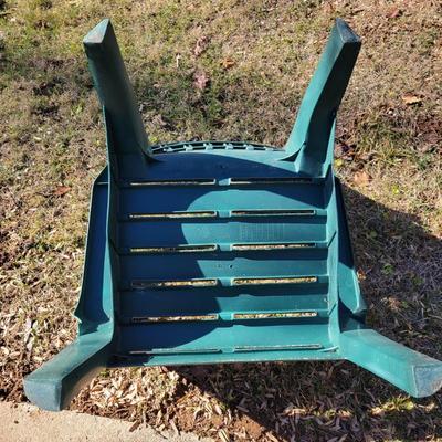 Pair of Green Adirondack-Style Patio Chairs (Y-DW)