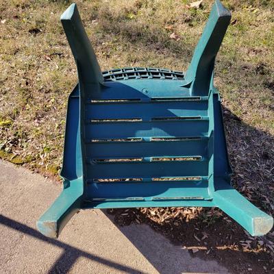 Pair of Green Adirondack-Style Patio Chairs (Y-DW)