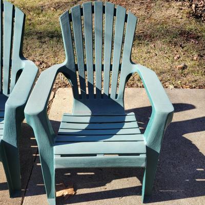 Pair of Green Adirondack-Style Patio Chairs (Y-DW)