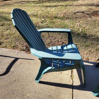 Pair of Green Adirondack-Style Patio Chairs (Y-DW)