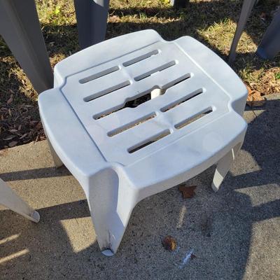 Outdoor Chairs and Tables (Y-DW)