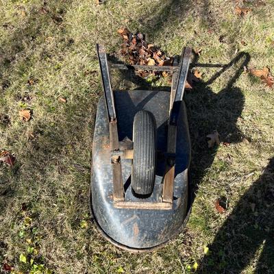 True Temper 6 Cubic Foot Wheelbarrow (Y-MG)