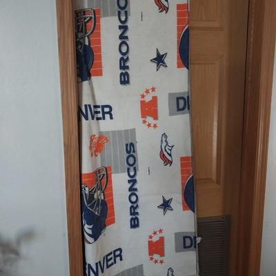 BRONCOS BLANKET