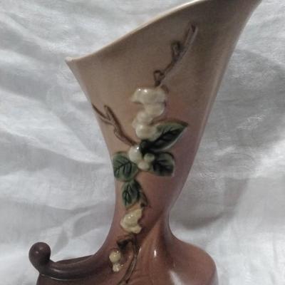 Roseville Pottery Snowberry Cornucopia Vase