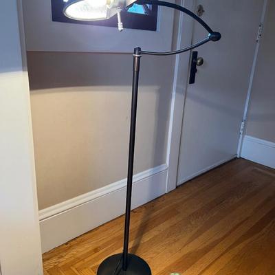 Floor lamp