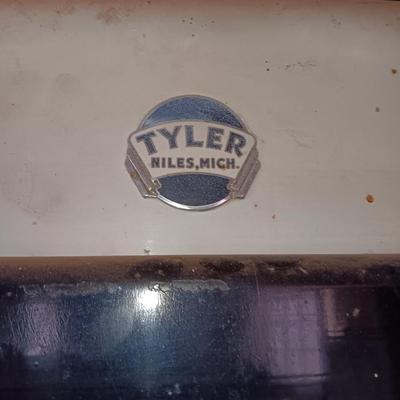 Antique Tyler Niles Michigan working refrigerator Great for hanging deer or other meat sources. Hunter's Refrigerator