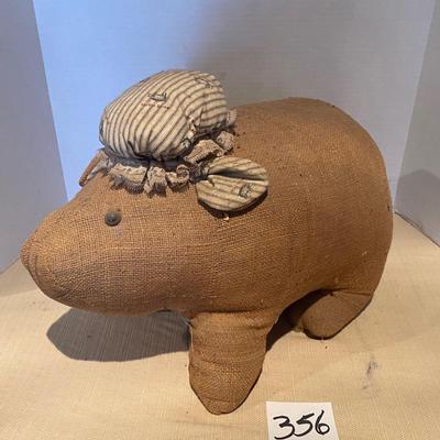 Burlap Pig