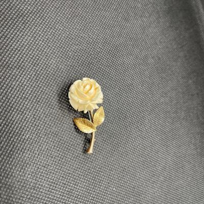 Vintage Brooch Pin Flower 12k Gold