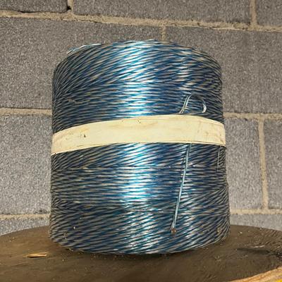 Spool of Yellow Rope & Spool of Baling Twine (BS1-MG)