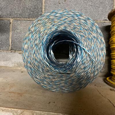 Spool of Yellow Rope & Spool of Baling Twine (BS1-MG)