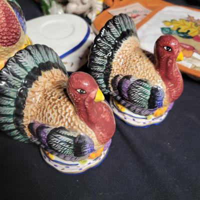 Thanksgiving Decor Assortment, incl. Fitz & Floyd (BS2-DW)