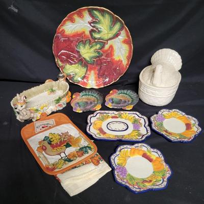 Thanksgiving Decor Assortment, incl. Fitz & Floyd (BS2-DW)