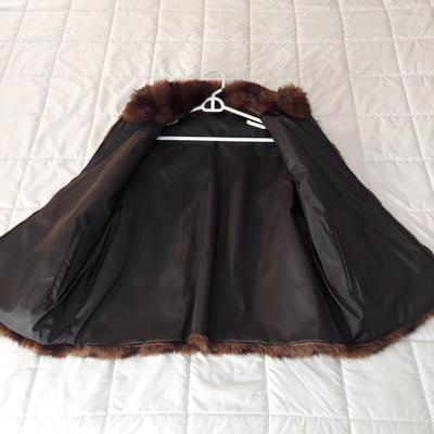 Women's Coats by Ugg & More, Size M/L/XL (B3-BBL)