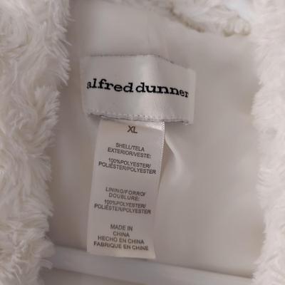 Women's Coats by Ugg & More, Size M/L/XL (B3-BBL)