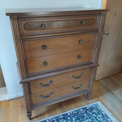 Vintage Chest on Chest Dresser (B3-BBL)