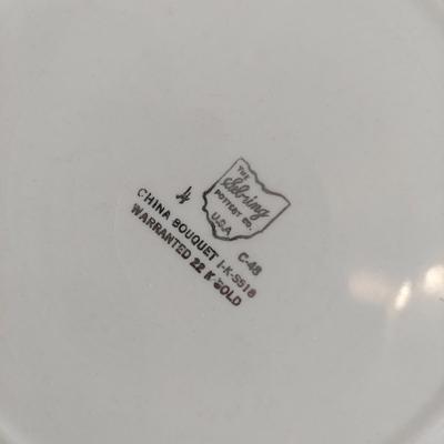 Plate Display Shelf and Collectible Vintage China (B3-BBL)