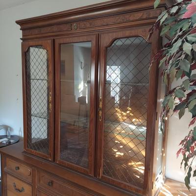 Vintage French Provincial China Hutch (B3-BBL)