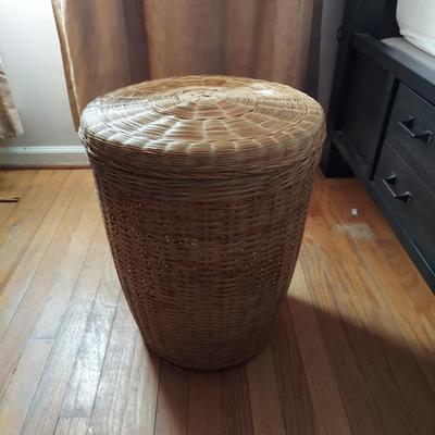 Closet Accessories Including Laundry Hampers, Shoe Rack and Storage Baskets (B3-BBL)