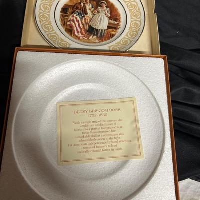Limited Edition Decorative Plates (BS2-DW)