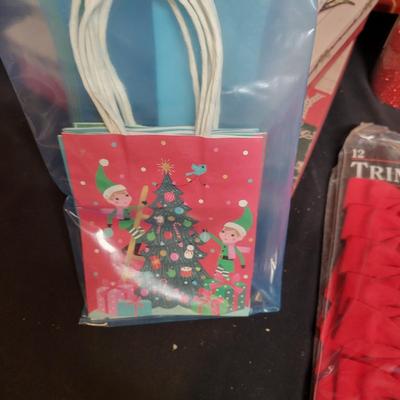Christmas Wrapping Paper, Bows, Gift Bags & More (BS2-DW)