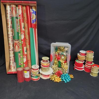 Christmas Wrapping Paper, Bows, Gift Bags & More (BS2-DW)