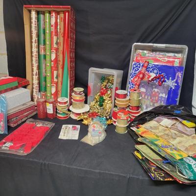 Christmas Wrapping Paper, Bows, Gift Bags & More (BS2-DW)