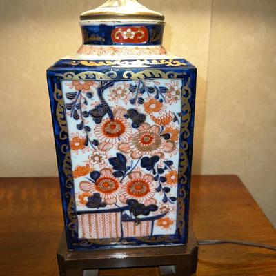 Antique Imari pattern tea caddy porcelain table lamp