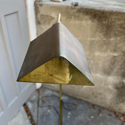 Brass Floor lamp, adjustable