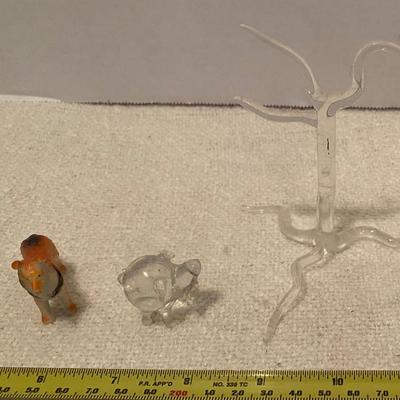 Glass Figures