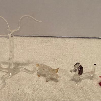 Glass Figures