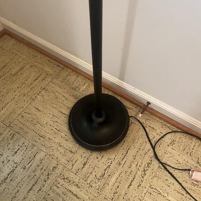 Two Bulb Floor Lamp (LR-MG)