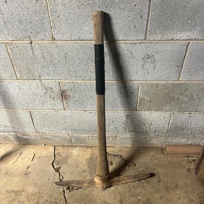 Sledgehammer, Pickaxes & Ax/Dagger (BS1-MG)