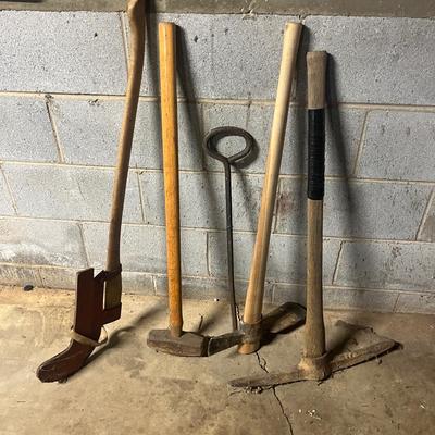 Sledgehammer, Pickaxes & Ax/Dagger (BS1-MG)