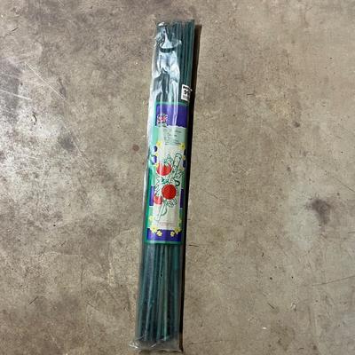 Garden Tools w/ Trellises, Tomato Cages, & More (BS1-MG)