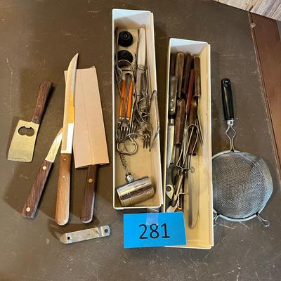 More knives!