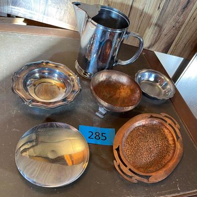 Lot of metal ware