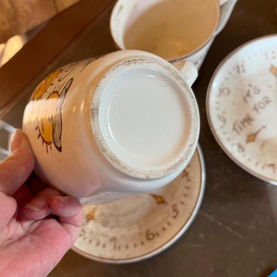 Cups Saucers & Mugs
